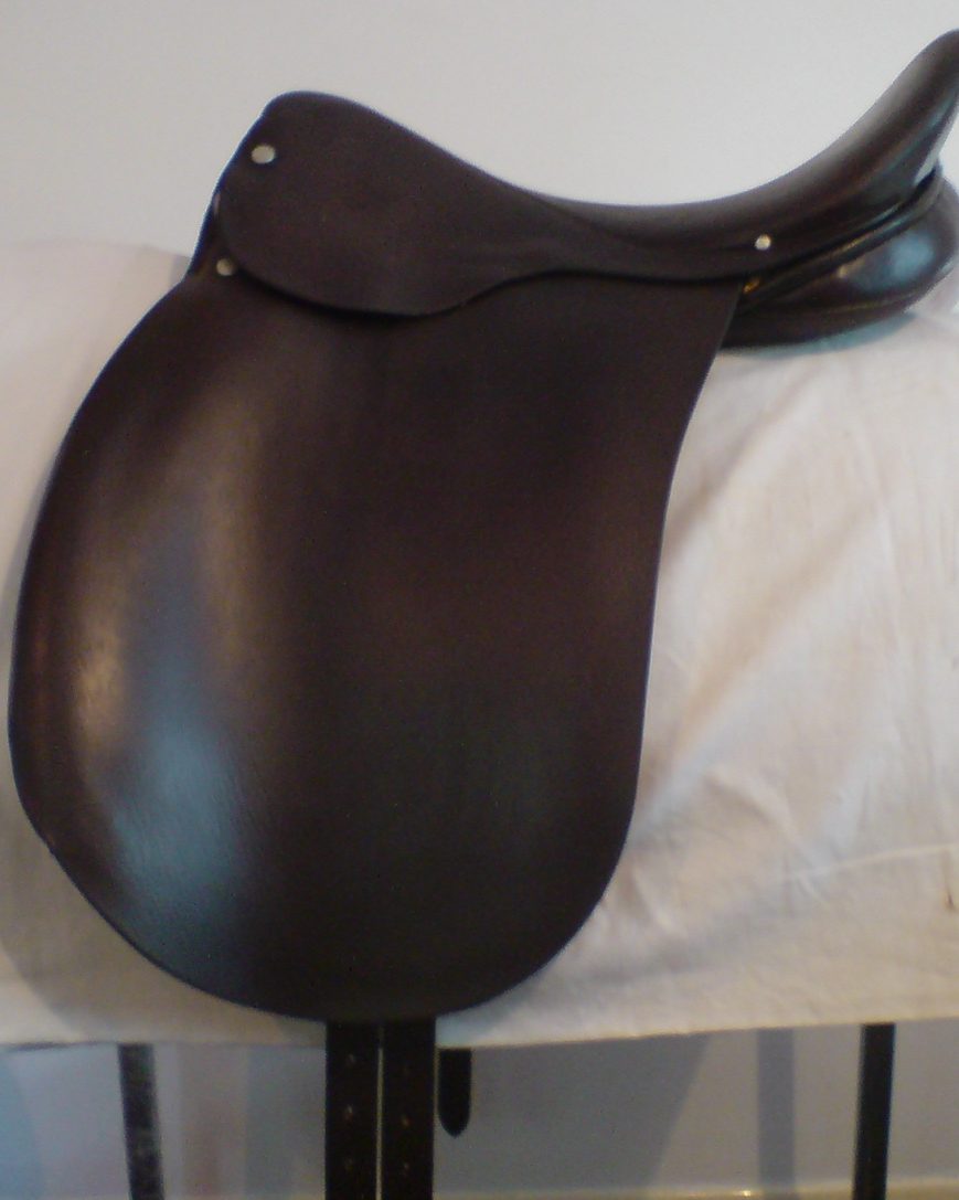 Stübben Portos Dressage Saddle photo 1