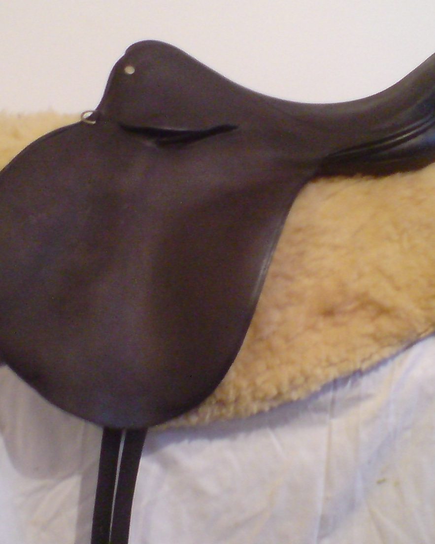 Ideal Sport Close Contact Jump Saddle photo 1